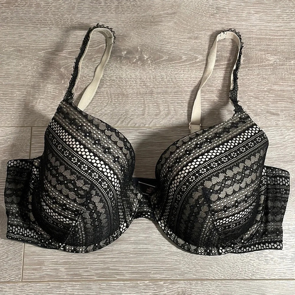 Victoria's Secret Other - Victoria’s Secret Lined Perfect Coverage Bra Black Lace 38D
